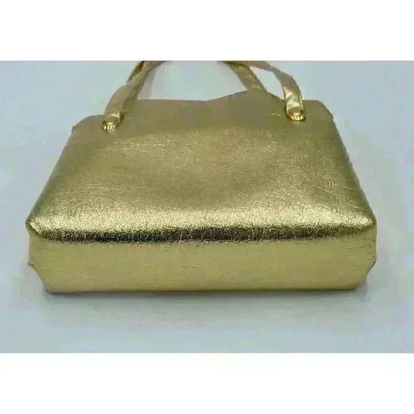 Vintage Ila of California Gold Shoulder Bag with Clasp Center Pocket - Picture 6 of 9